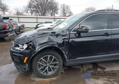 2020 Volkswagen Tiguan 2.0T Se/2.0T Se R-Line Black/2.0T Sel из США, поврежденный, VIN 3VV2B7AX9LM108692